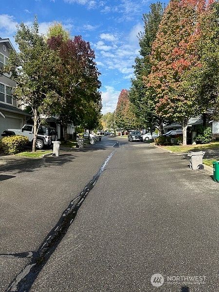 3rd image of 22715 43rd Avenue S
