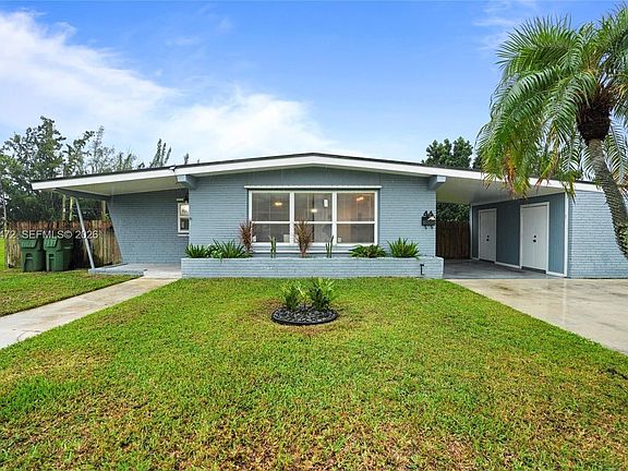 2nd image of 224 NW 19th St #1
