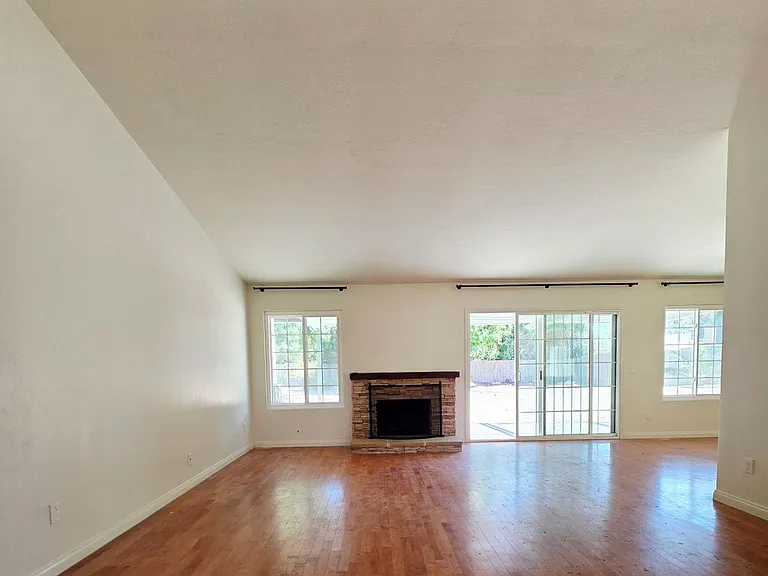 4565 Fieldgate Rd — Photo 3