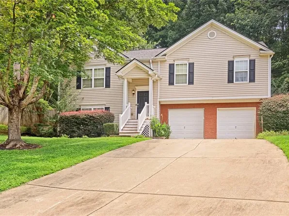106 Trafalgar Ct, Canton, GA 30114