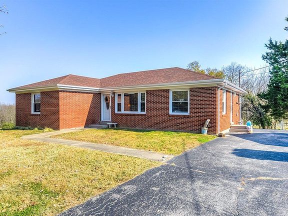 3rd image of 118 Phillips Ct