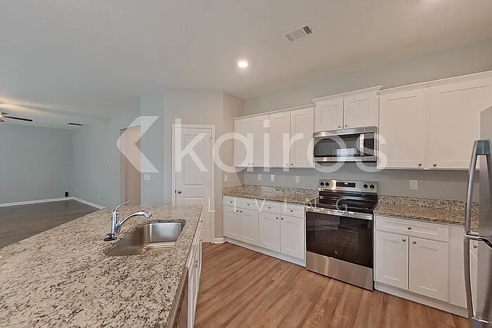 6008 Argyle Loop — Photo 10