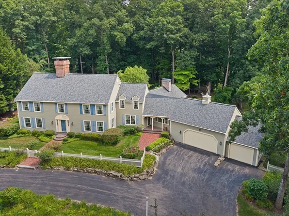 43 Pheasant Run, Bedford, NH 03110