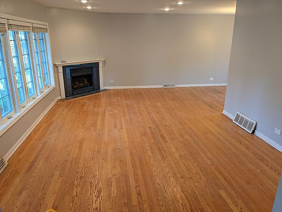 2nd image of 1216 W Sigwalt St