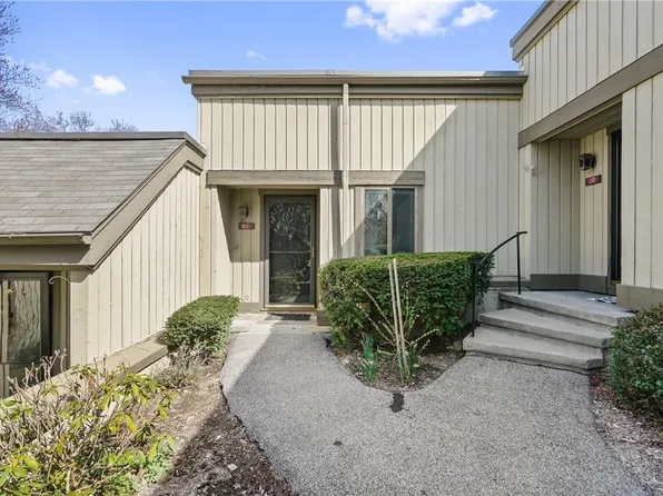 114 Heritage Hills #C, Somers, NY 10589