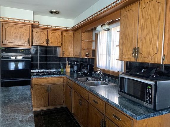 5th image of 6316 S La Crosse Ave