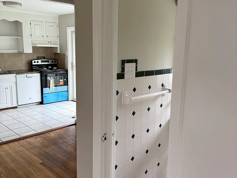 309 Koch Ave — Photo 6