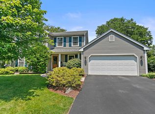 740 Fairview Ave, Glen Ellyn, IL 60137