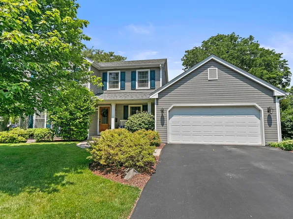 740 Fairview Ave, Glen Ellyn, IL 60137