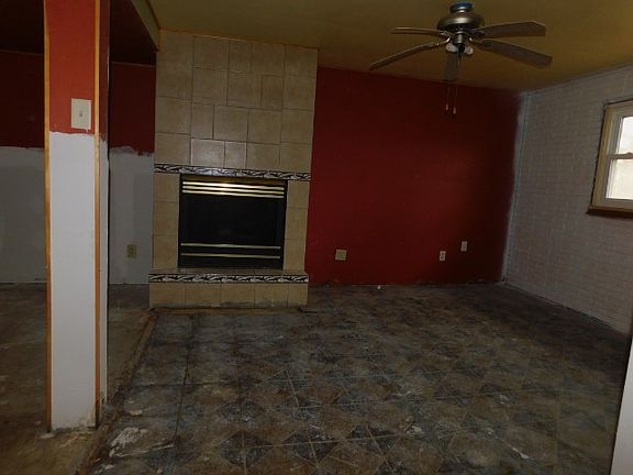 2nd image of 321 19th Avenue Ct W