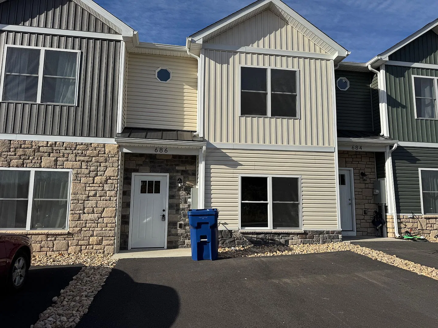 Brand New 3BR Townhouse — Photo 1