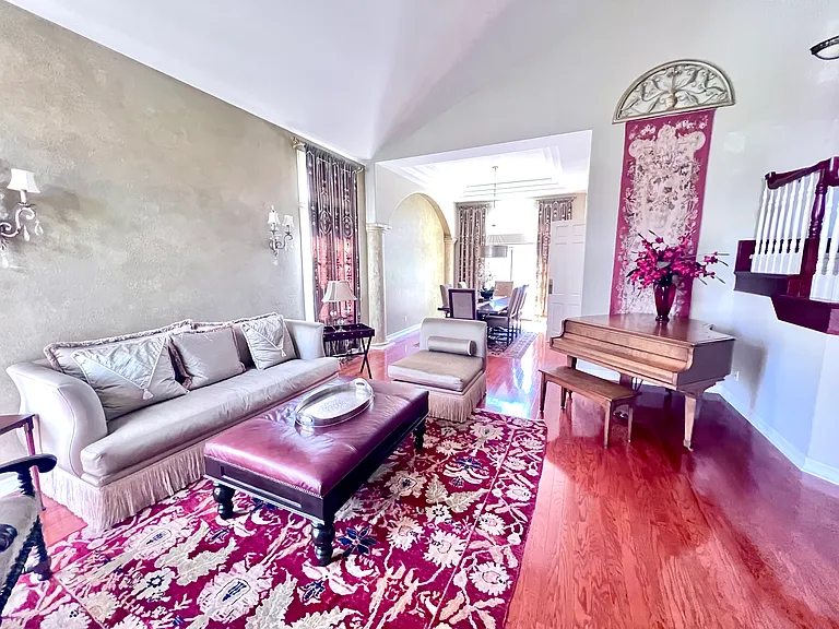12828 Harwick Ln — Photo 9