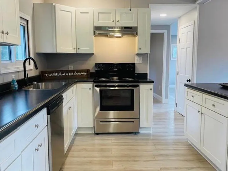 1477 Erickson Dr — Photo 19