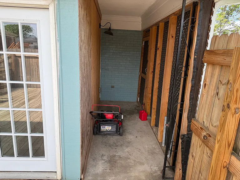 123 Chris Dr — Photo 9