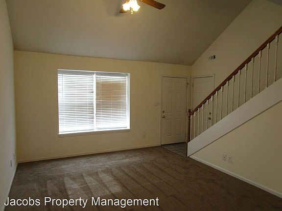 2nd image of 3501 La Mesa Dr