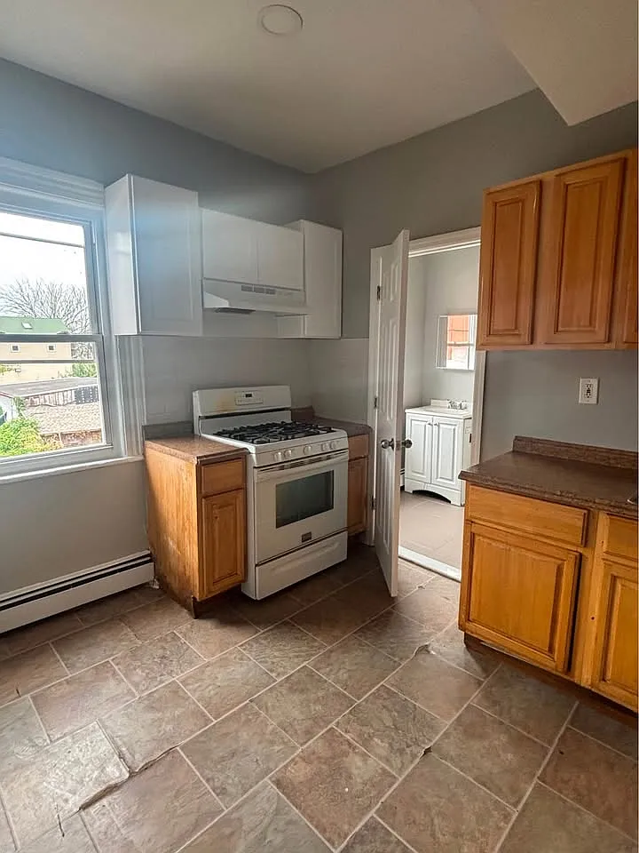 3 bed, $2,800 — Photo 4