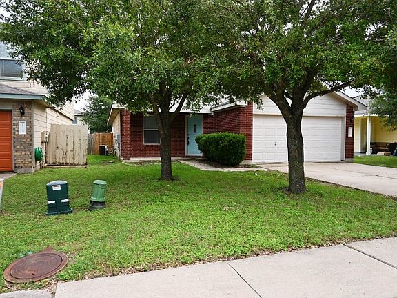 3rd image of 17925 Honey Locust Ln