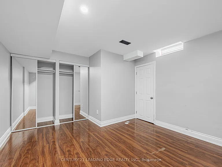 98 Erskine Dr #LOWER — Photo 19