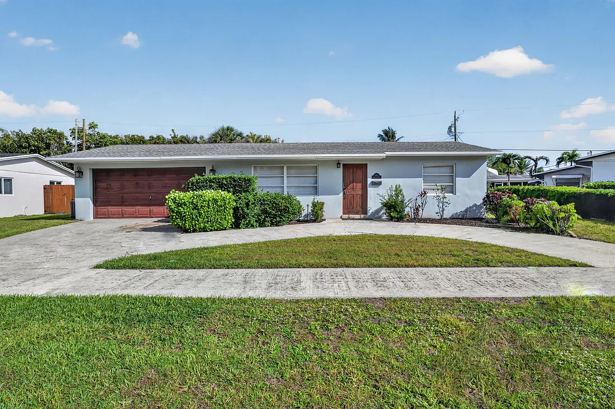 Building Photo - 760 Cinnamon Rd