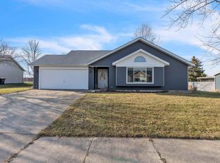 205 Morning Wind Pl, Kendallville, IN 46755