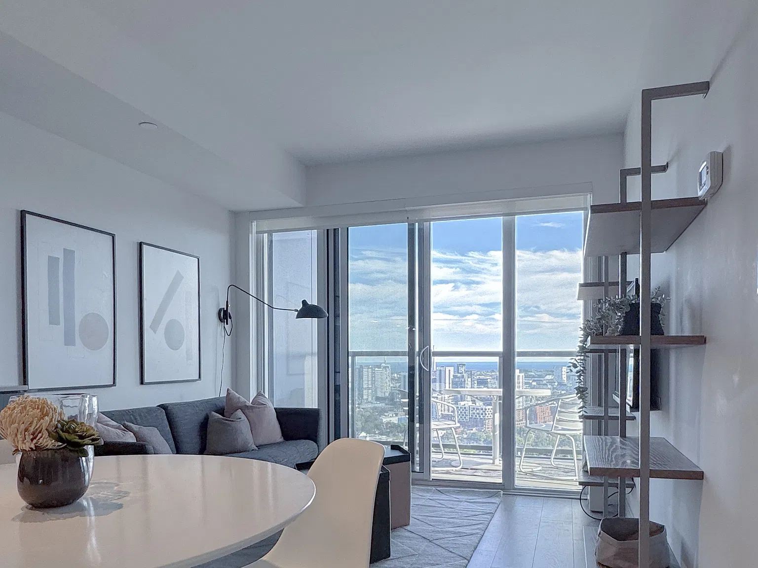 159SW Condominium — Photo 3