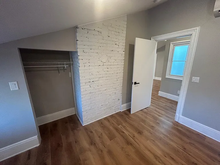 3805 Franklin Blvd #301 — Photo 27