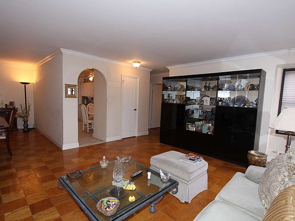 2nd image of 264 E Broadway APT C705