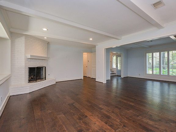 5th image of 15142 Turkey Creek Dr