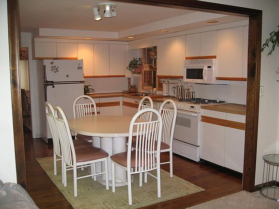 15'X12' Eat-In Kitchen