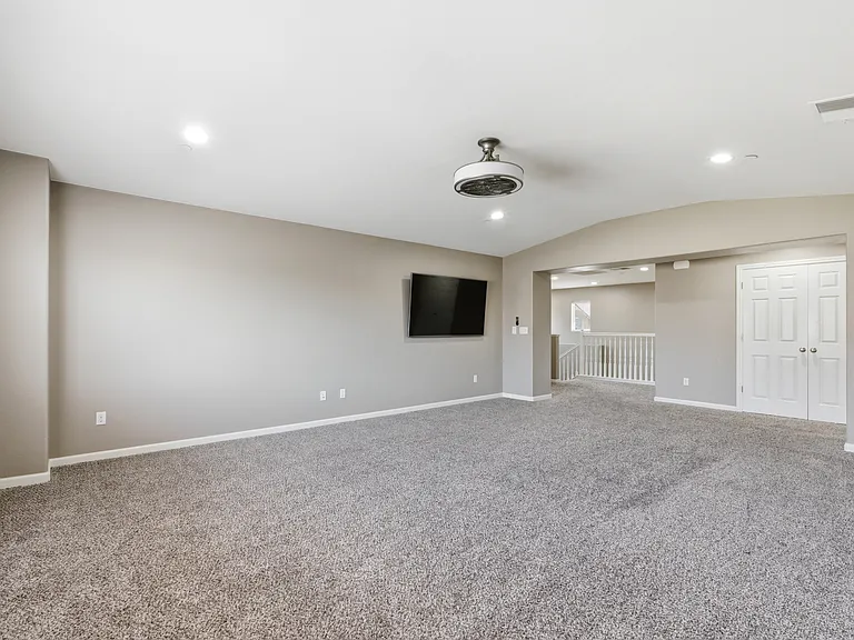 3569 Flint Ave — Photo 43