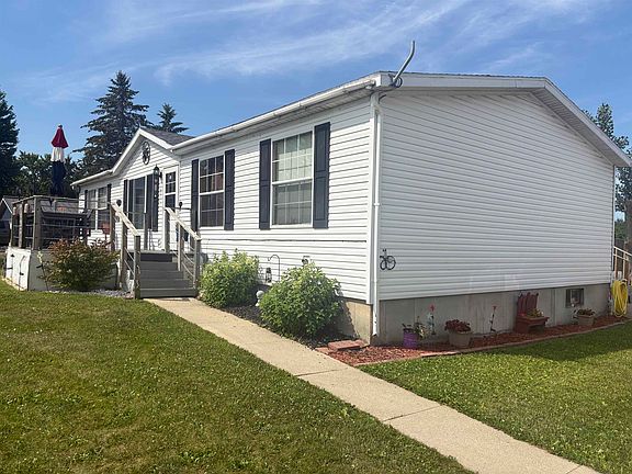 3rd image of N8839 E Friesland Rd