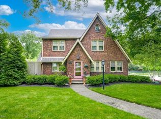 2904 Kent Rd, Stow, OH 44224