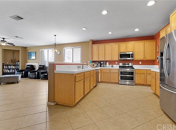 3rd image of 3601 Fairgreen Ln