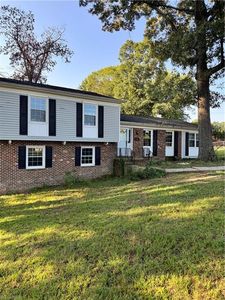 2404 Revolan Ct, Greensboro, NC, 27407