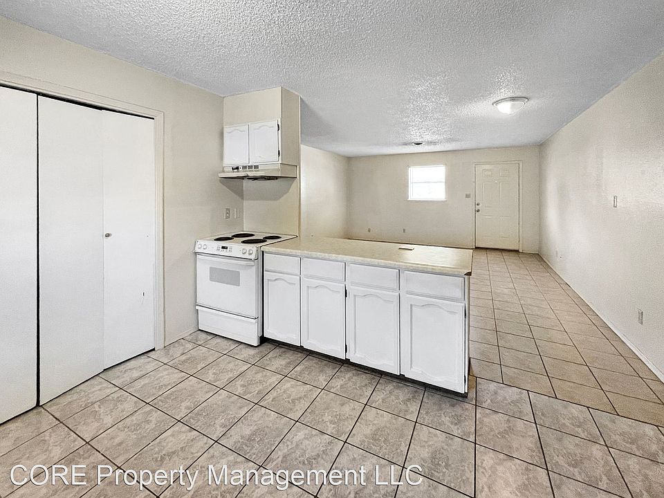 1st image of 105 E Wolfcamp Dr APT 1