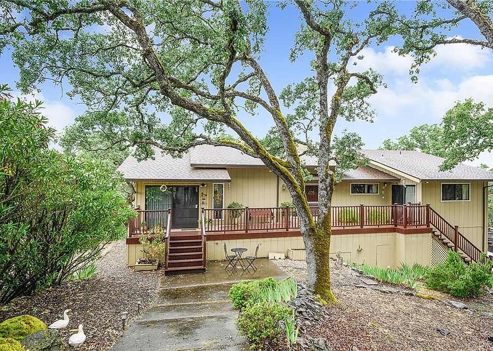 1st image of 17511 Meadow View Dr