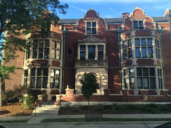 1537 N Prospect Ave APT 1, Milwaukee, WI 53202