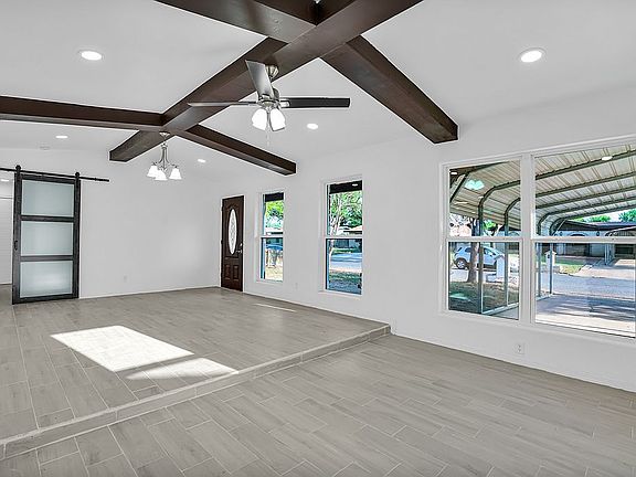 5th image of 2912 Upas Ave