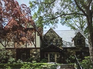 15 Paddington Rd, Scarsdale, NY 10583