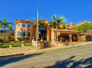 3501 Viewcrest Dr, Burbank, CA 91504