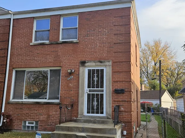 9919 S Van Vlissingen Rd, Chicago, IL 60617