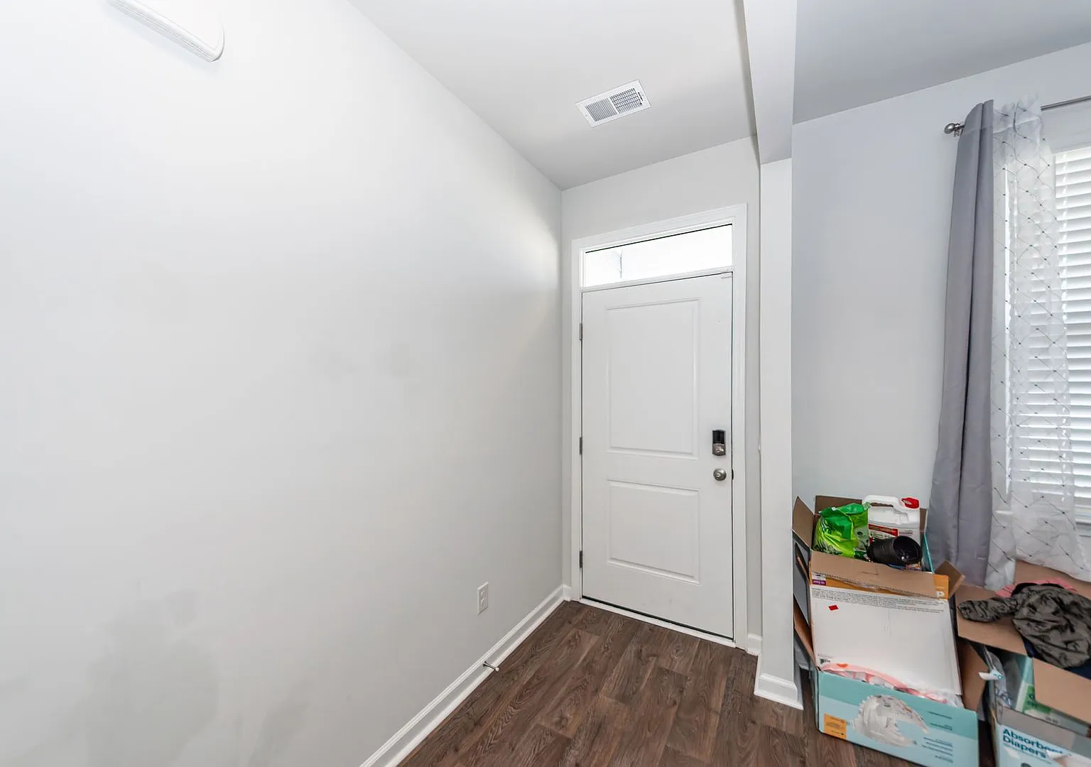 4 Bedroom, 2.5 Bathroom Home in Carolina Groves - Moncks Corner — Photo 3