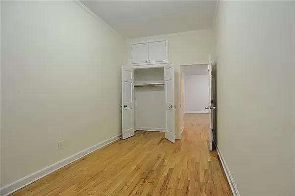 Rented by Buchbinder & Warren | media 18