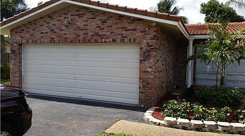 1st image of 395 Clancey Cir