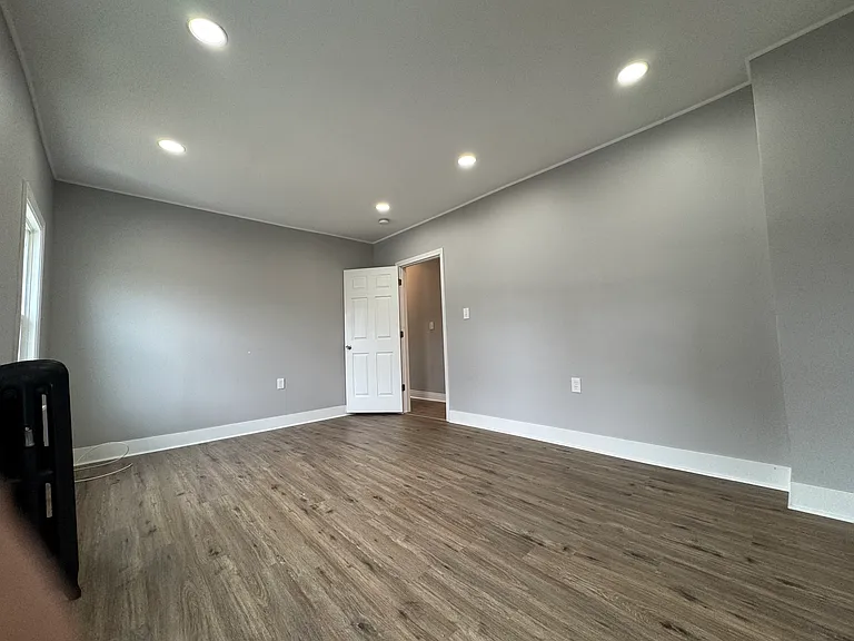 454 N Main St #3 — Photo 8