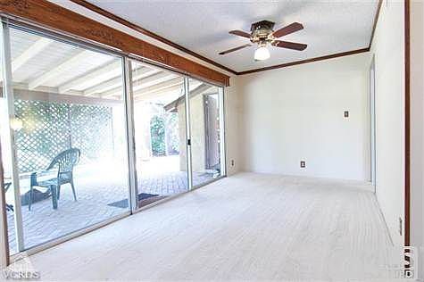 Fantastic Simi Home_Living Room_3