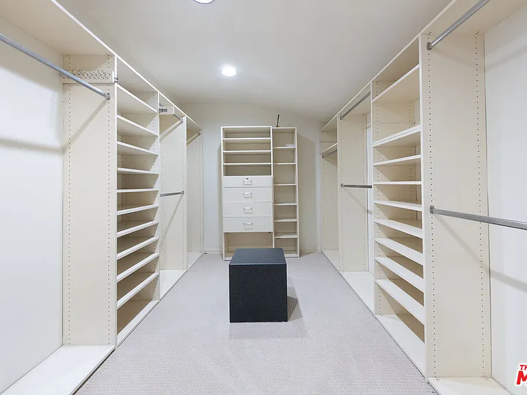 1148 Coldwater Canyon Dr — Photo 2