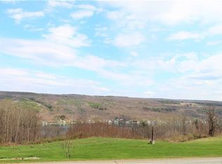 4703 Vine Rd, Penn Yan, NY 14527