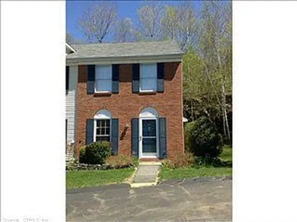 117 Tamarack Ct, Torrington, CT 06790