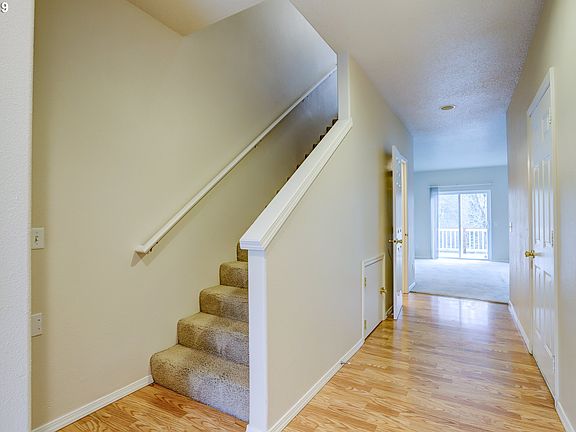 3rd image of 166 NE 66th Ave